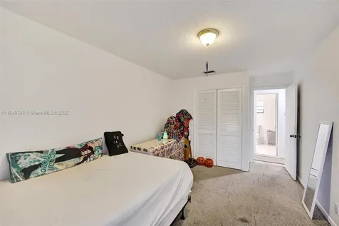 10476 SW 52nd Street Cooper City FL 33328