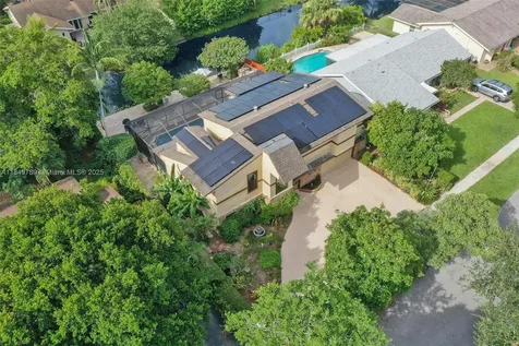 10476 SW 52nd Street Cooper City FL 33328