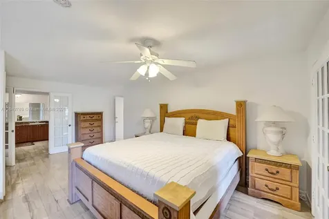 10476 SW 52nd Street Cooper City FL 33328
