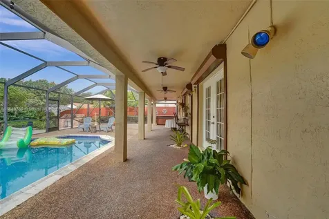 10476 SW 52nd Street Cooper City FL 33328