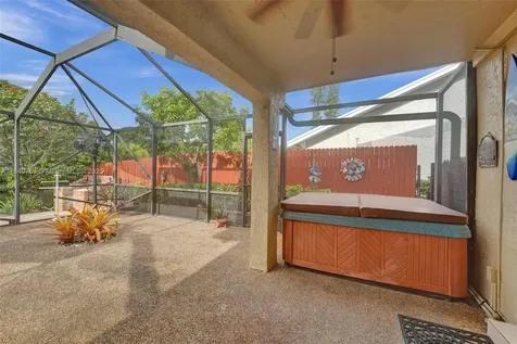 10476 SW 52nd Street Cooper City FL 33328