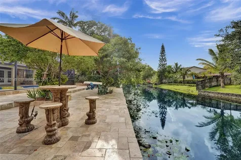 10476 SW 52nd Street Cooper City FL 33328