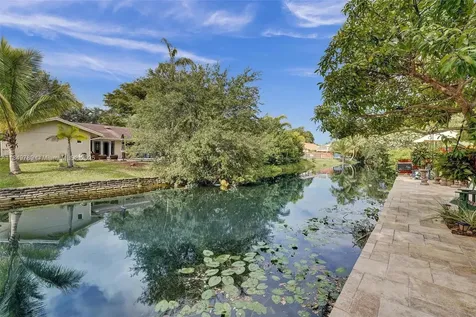 10476 SW 52nd Street Cooper City FL 33328