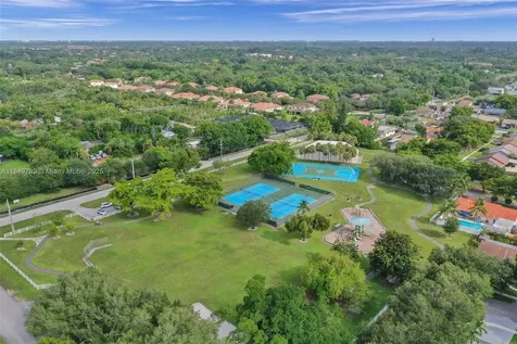 10476 SW 52nd Street Cooper City FL 33328