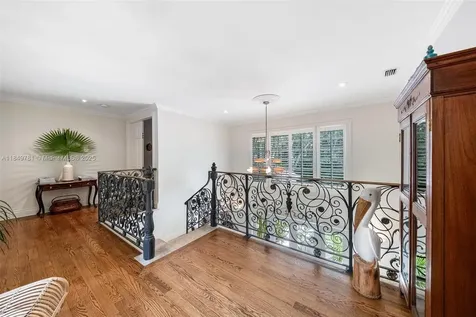 11055 Girasol Avenue Coral Gables FL 33156