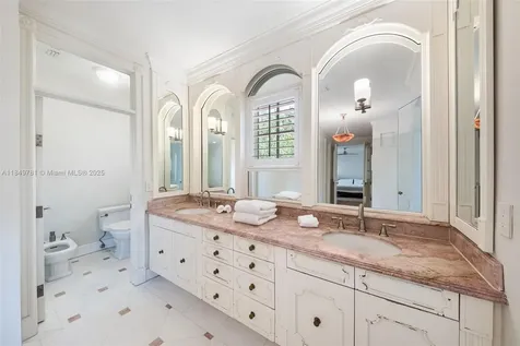 11055 Girasol Avenue Coral Gables FL 33156