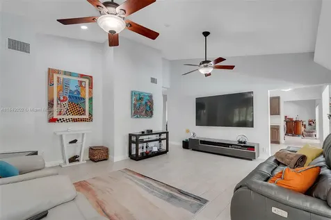 10651 SW 76th Avenue Pinecrest FL 33156