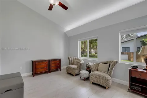 10651 SW 76th Avenue Pinecrest FL 33156