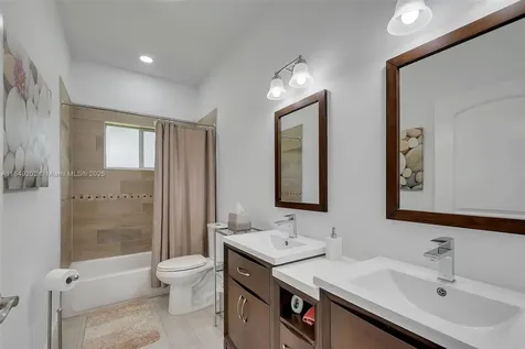 10651 SW 76th Avenue Pinecrest FL 33156