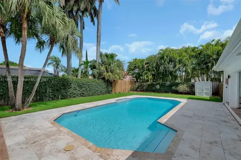 10651 SW 76th Avenue Pinecrest FL 33156