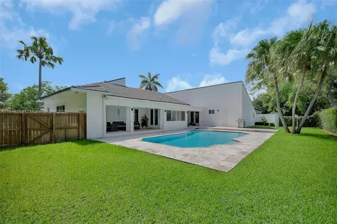 10651 SW 76th Avenue Pinecrest FL 33156
