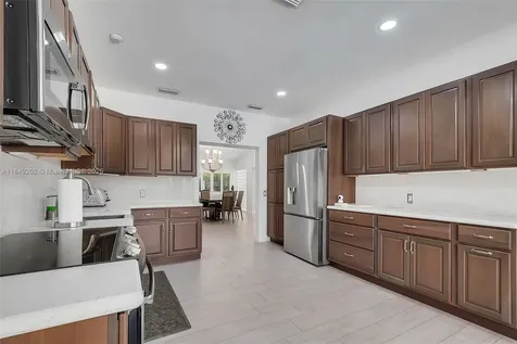 10651 SW 76th Avenue Pinecrest FL 33156