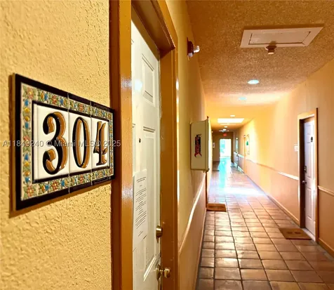 934 Michigan Avenue Miami Beach FL 33139