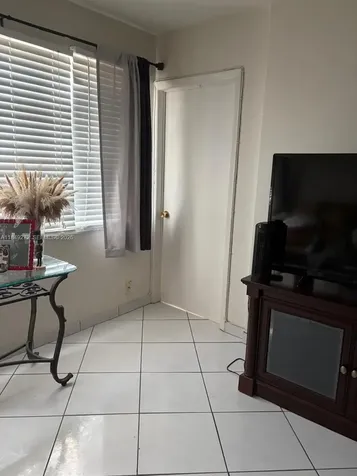 215 SE 3rd Avenue Hallandale Beach FL 33009