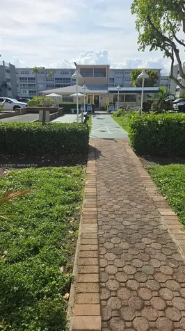 215 SE 3rd Avenue Hallandale Beach FL 33009