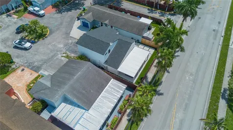 18858 NW 63rd Court Circle Hialeah FL 33015