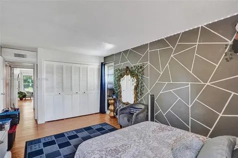 7811 NW 75th Avenue Tamarac FL 33321