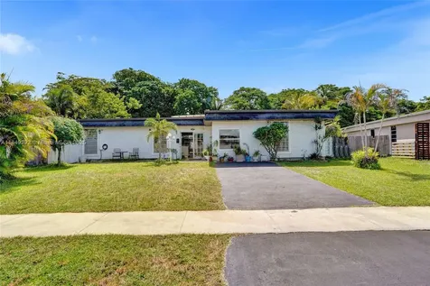 7811 NW 75th Avenue Tamarac FL 33321