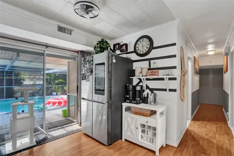 7811 NW 75th Avenue Tamarac FL 33321
