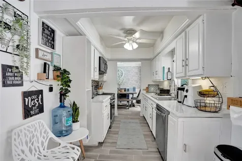 7811 NW 75th Avenue Tamarac FL 33321