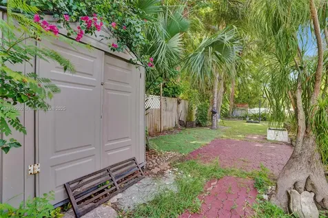 7811 NW 75th Avenue Tamarac FL 33321