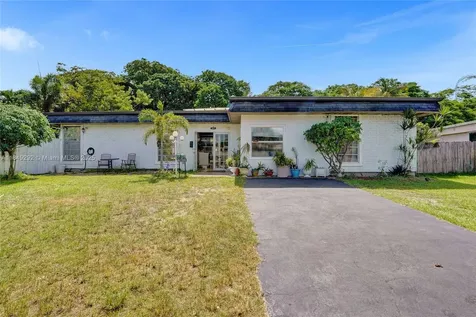 7811 NW 75th Avenue Tamarac FL 33321