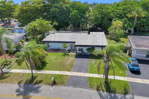 7811 NW 75th Avenue Tamarac FL 33321