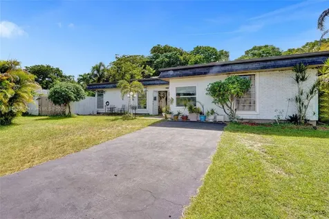 7811 NW 75th Avenue Tamarac FL 33321