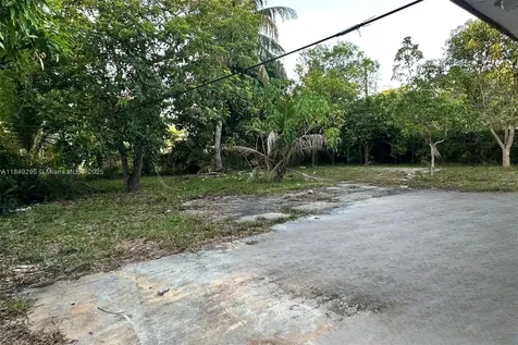 1075 NW 124th Street North Miami FL 33168