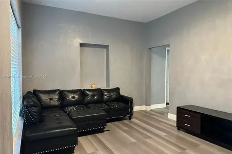 1075 NW 124th Street North Miami FL 33168