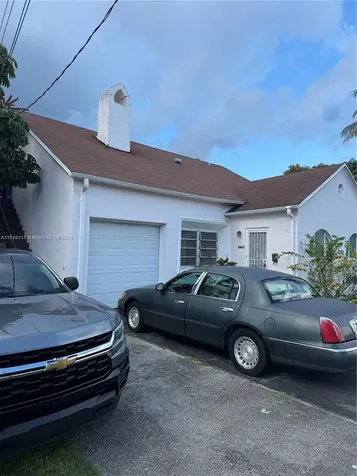 1499 NW 32nd Street Miami FL 33142