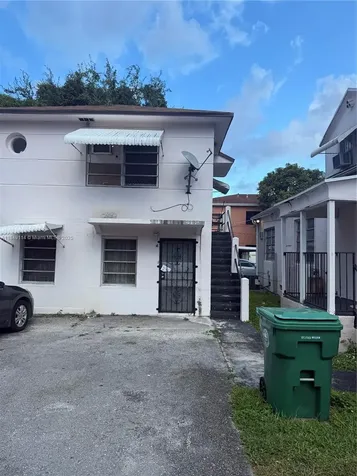 1499 NW 32nd Street Miami FL 33142