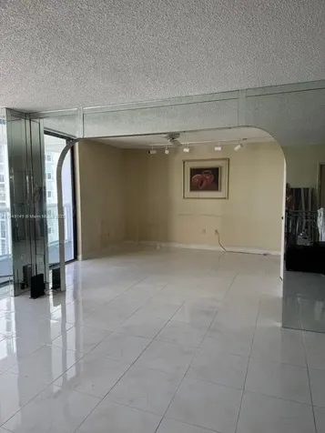 20505 E Country Club Drive Aventura FL 33180