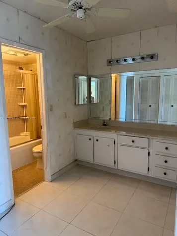 20505 E Country Club Drive Aventura FL 33180