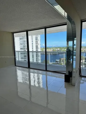 20505 E Country Club Drive Aventura FL 33180