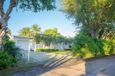 355 Redwood Lane Key Biscayne FL 33149