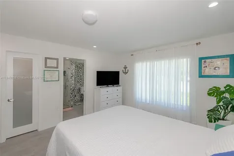 1631 NE 114th Street Miami FL 33181