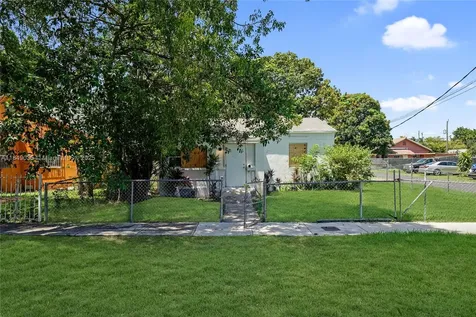 1355 NW 44th Street Miami FL 33142