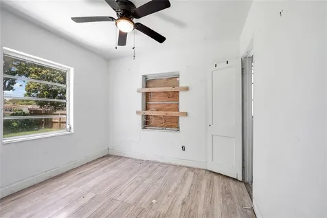 1355 NW 44th Street Miami FL 33142