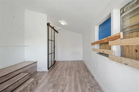 1355 NW 44th Street Miami FL 33142