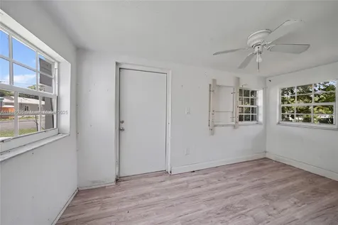 1355 NW 44th Street Miami FL 33142