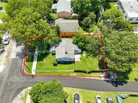 1355 NW 44th Street Miami FL 33142