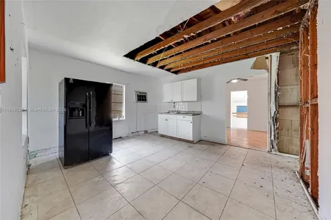 1355 NW 44th Street Miami FL 33142