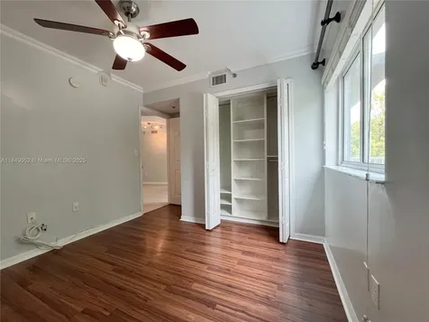 2415 NW 16th St Road Miami FL 33125