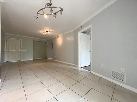 2415 NW 16th St Road Miami FL 33125