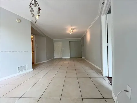 2415 NW 16th St Road Miami FL 33125