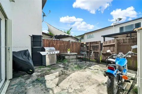 11338 SW 69th Lane Miami FL 33173