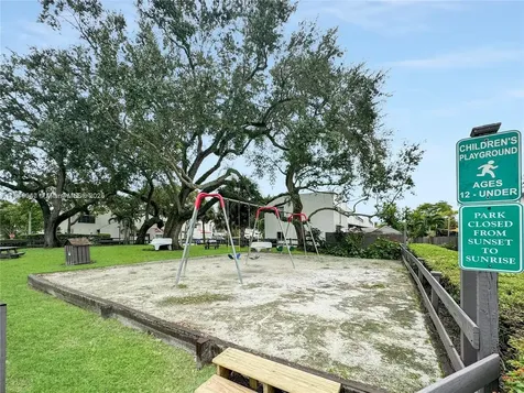 11338 SW 69th Lane Miami FL 33173