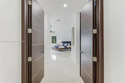 601 Ranch Road Weston FL 33326
