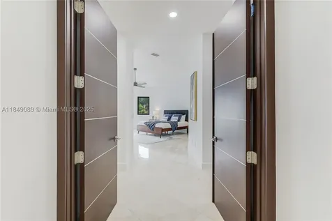 601 Ranch Road Weston FL 33326